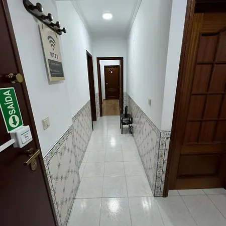 公寓 Private Oriente Airport 4 *